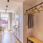 Freinholdi Maja Kuelaliskorter 3 - Balcony Апартаменты *