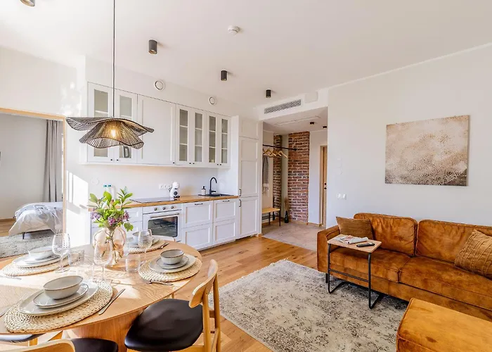 Freinholdi Maja Kuelaliskorter 3 - Balcony * Võru