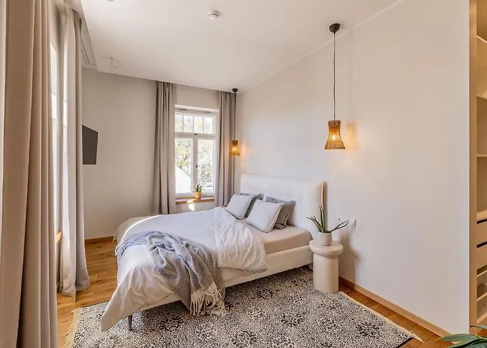 Freinholdi Maja Kuelaliskorter 3 - Balcony Apartamento Võru